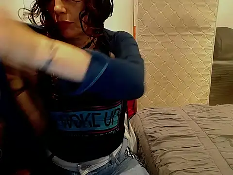 fenix colette online show from January 14, 2026, 11:53 pm