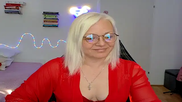 Linsy Kim online show from April 24, 2026, 5:04 pm