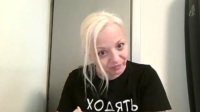 Linsy Kim online show from May 2, 2026, 11:26 am
