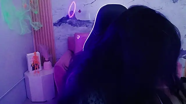 Snapshot of tamara_ch1 chatting on October 17, 2025, 10:45 pm tamara ch1 online show from October 17, 2025, 10:45 pm