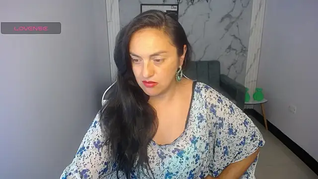 Snapshot of tamara_ch1 chatting on October 24, 2025, 10:28 pm tamara ch1 online show from October 24, 2025, 10:28 pm