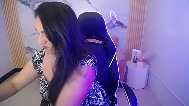 Snapshot of tamara_ch1 chatting on November 11, 2025, 3:39 am tamara ch1 online show from November 11, 2025, 3:39 am