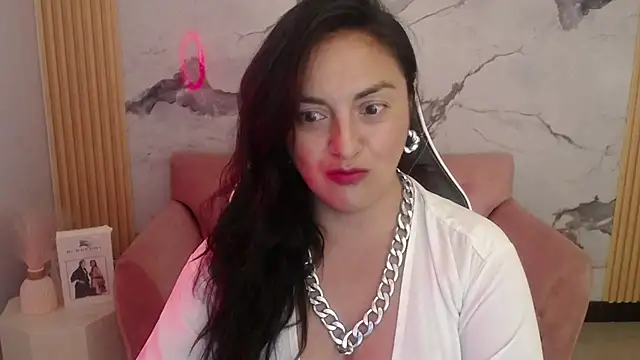 Snapshot of tamara_ch1 chatting on November 18, 2025, 3:34 am tamara ch1 online show from November 18, 2025, 3:34 am