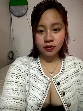 Snapshot of maianhcute chatting on November 19, 2025, 10:59 am maianhcute online show from November 19, 2025, 10:59 am