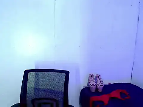 Aiko shemalexxx online show from November 14, 2025, 5:06 am