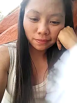 venu00 online show from October 30, 2025, 4:58 am