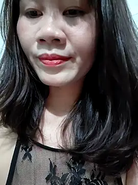 Singlemom69x online show from June 19, 2026, 1:37 pm