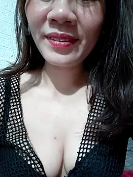 Singlemom69x online show from July 10, 2026, 1:36 pm