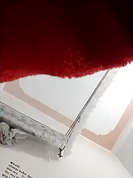 Minky69 online show from January 8, 2026, 4:48 am