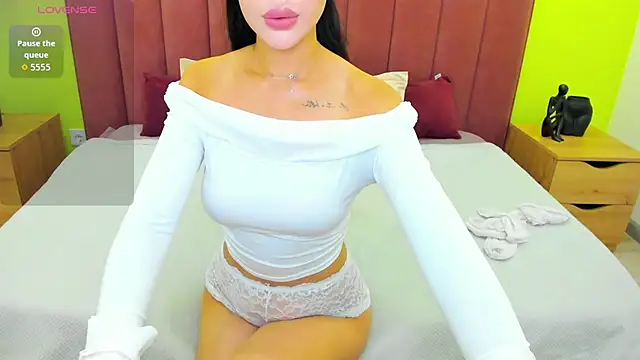 Snapshot of Jennifer_Munoz chatting on July 24, 2026, 1:36 am Jennifer Munoz online show from July 24, 2026, 1:36 am