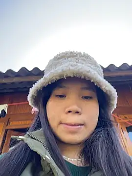 Ngoc-bbi online show from November 30, 2025, 2:15 am