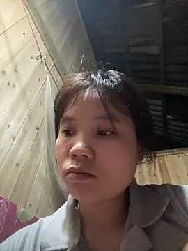 Ngoc-bbi online show from March 18, 2026, 2:31 pm