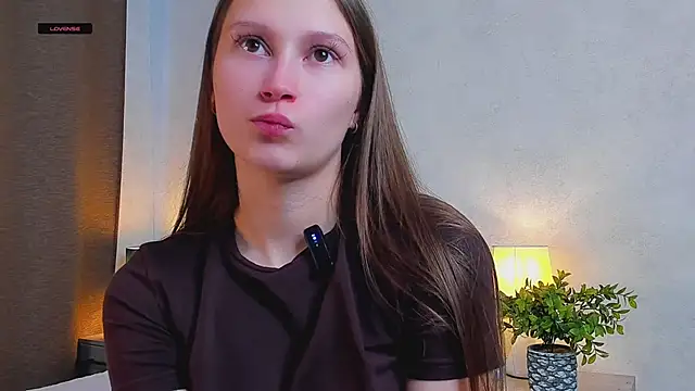 Snapshot of MelaniSeiver chatting on September 22, 2025, 1:18 am MelaniSeiver online show from September 22, 2025, 1:18 am