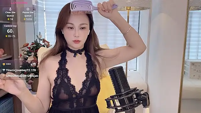 BlueBaby-77 online show from September 13, 2025, 2:33 am