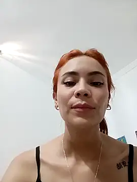 Snapshot of dulcelatin21 chatting on September 13, 2025, 5:46 pm dulcelatin21 online show from September 13, 2025, 5:46 pm