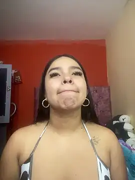 SweetSophie26 online show from June 24, 2026, 3:27 am