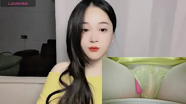 Snapshot of woaiqinqin chatting on October 26, 2025, 4:35 pm woaiqinqin online show from October 26, 2025, 4:35 pm