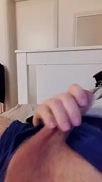 Snapshot of NewJoiner chatting on November 26, 2025, 6:09 pm NewJoiner online show from November 26, 2025, 6:09 pm