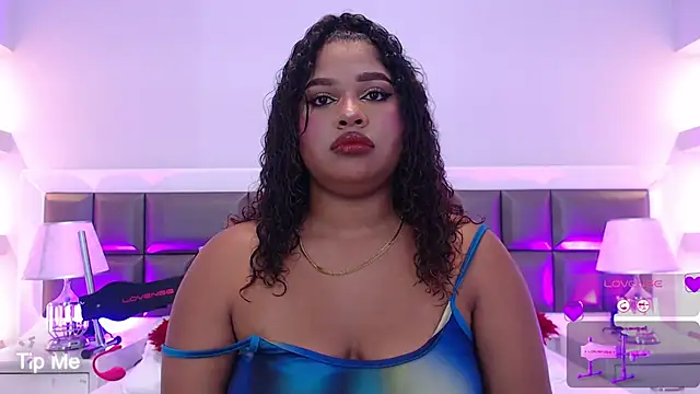 Snapshot of LennaEvans chatting on October 15, 2025, 10:59 am LennaEvans online show from October 15, 2025, 10:59 am