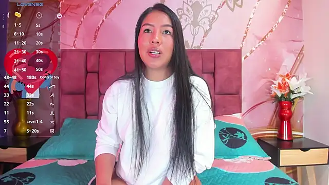 Snapshot of luna_maisonn chatting on September 12, 2025, 8:09 pm luna maisonn online show from September 12, 2025, 8:09 pm