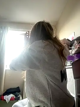 Snapshot of Angelloverxo chatting on December 4, 2025, 2:37 pm Angelloverxo online show from December 4, 2025, 2:37 pm