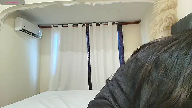MiniLove 01 online show from July 27, 2026, 12:12 pm