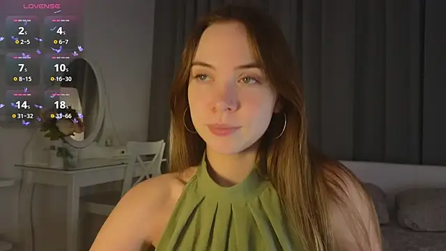 Snapshot of CarollSmithh chatting on September 21, 2025, 8:10 pm CarollSmithh online show from September 21, 2025, 8:10 pm