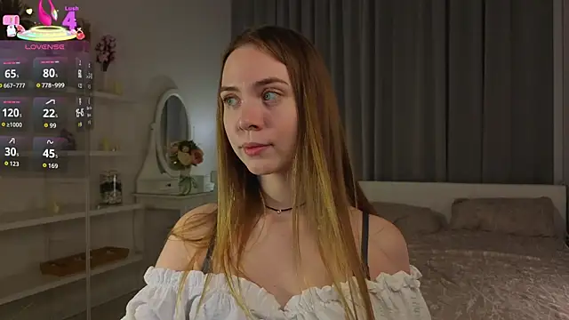 Snapshot of CarollSmithh chatting on October 13, 2025, 8:42 pm CarollSmithh online show from October 13, 2025, 8:42 pm