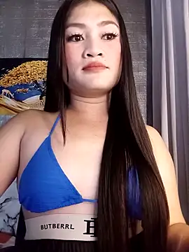 Snapshot of Naughtyalina2 chatting on December 17, 2025, 9:59 am Naughtyalina2 online show from December 17, 2025, 9:59 am