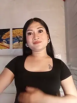 Snapshot of Naughtyalina2 chatting on July 27, 2026, 11:01 pm Naughtyalina2 online show from July 27, 2026, 11:01 pm