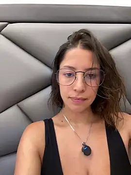 Snapshot of luvely chatting on April 12, 2026, 10:48 pm luvely online show from April 12, 2026, 10:48 pm