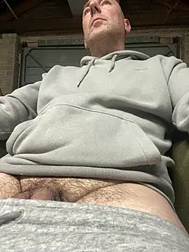 Snapshot of Richmcgee chatting on May 12, 2026, 7:22 pm Richmcgee online show from May 12, 2026, 7:22 pm