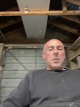 Snapshot of Richmcgee chatting on June 13, 2026, 7:34 pm Richmcgee online show from June 13, 2026, 7:34 pm