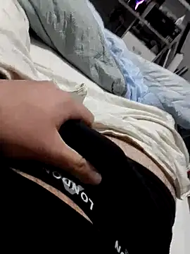 Snapshot of durellosbrodolone chatting on March 17, 2026, 12:15 am durellosbrodolone online show from March 17, 2026, 12:15 am