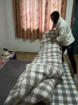 Snapshot of xiiuuff18 chatting on November 12, 2025, 11:25 pm xiiuuff18 online show from November 12, 2025, 11:25 pm