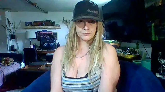 cutiekayls online show from July 2, 2026, 8:04 pm