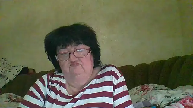 MilaSky5303 online show from November 15, 2025, 10:04 pm