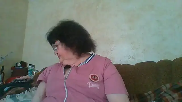 MilaSky5303 online show from May 31, 2026, 8:32 am