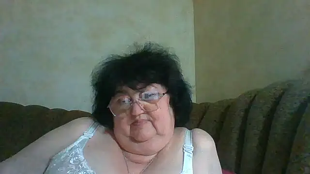 MilaSky5303 online show from July 28, 2026, 7:39 pm