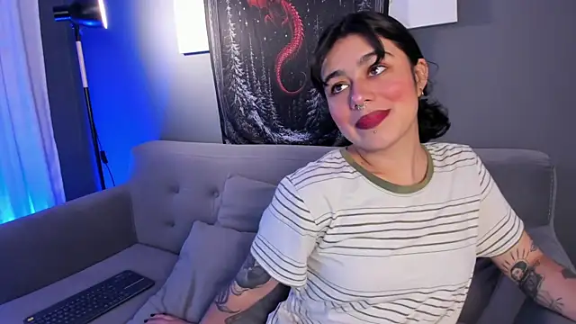 Snapshot of flower_smith_ chatting on November 11, 2025, 11:43 am flower smith online show from November 11, 2025, 11:43 am