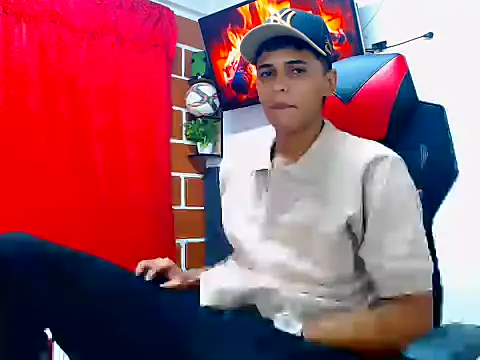 Snapshot of cristian_tayron1 chatting on June 16, 2026, 6:05 am cristian tayron1 online show from June 16, 2026, 6:05 am