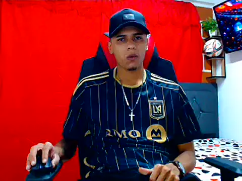 Snapshot of cristian_tayron1 chatting on July 12, 2026, 6:59 am cristian tayron1 online show from July 12, 2026, 6:59 am