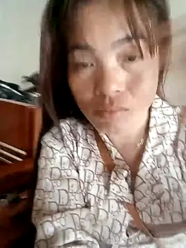 Maymay0033 online show from October 8, 2025, 12:19 am