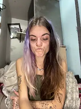 ittybittymeryssa online show from December 17, 2025, 9:10 pm