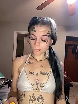 ittybittymeryssa online show from March 10, 2026, 10:31 am