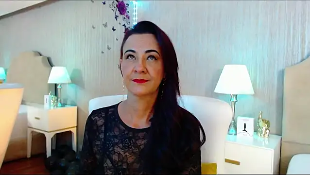 ScarleetJonson online show from October 7, 2025, 7:11 pm