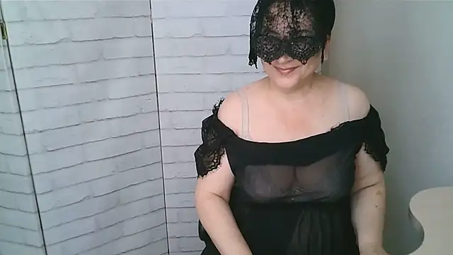Snapshot of Helen_xi_ chatting on May 26, 2026, 5:14 am Helen xi online show from May 26, 2026, 5:14 am