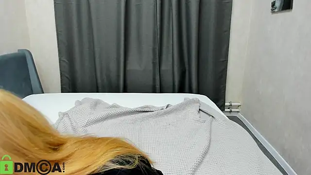 Snapshot of Sylvia_Ortiz chatting on October 19, 2025, 1:06 am Sylvia Ortiz online show from October 19, 2025, 1:06 am