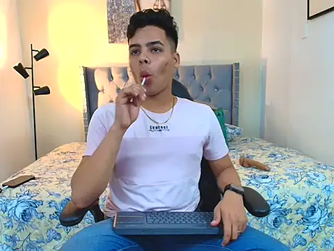 stewart mateo  online show from September 15, 2025, 2:44 am