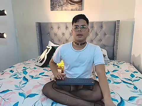 stewart mateo  online show from November 14, 2025, 2:10 am